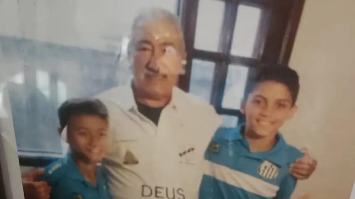 A história de 'Seu Ratinho': avô que vendia queijos em Fusca ajuda neto e zagueiro a chegarem à Seleção
