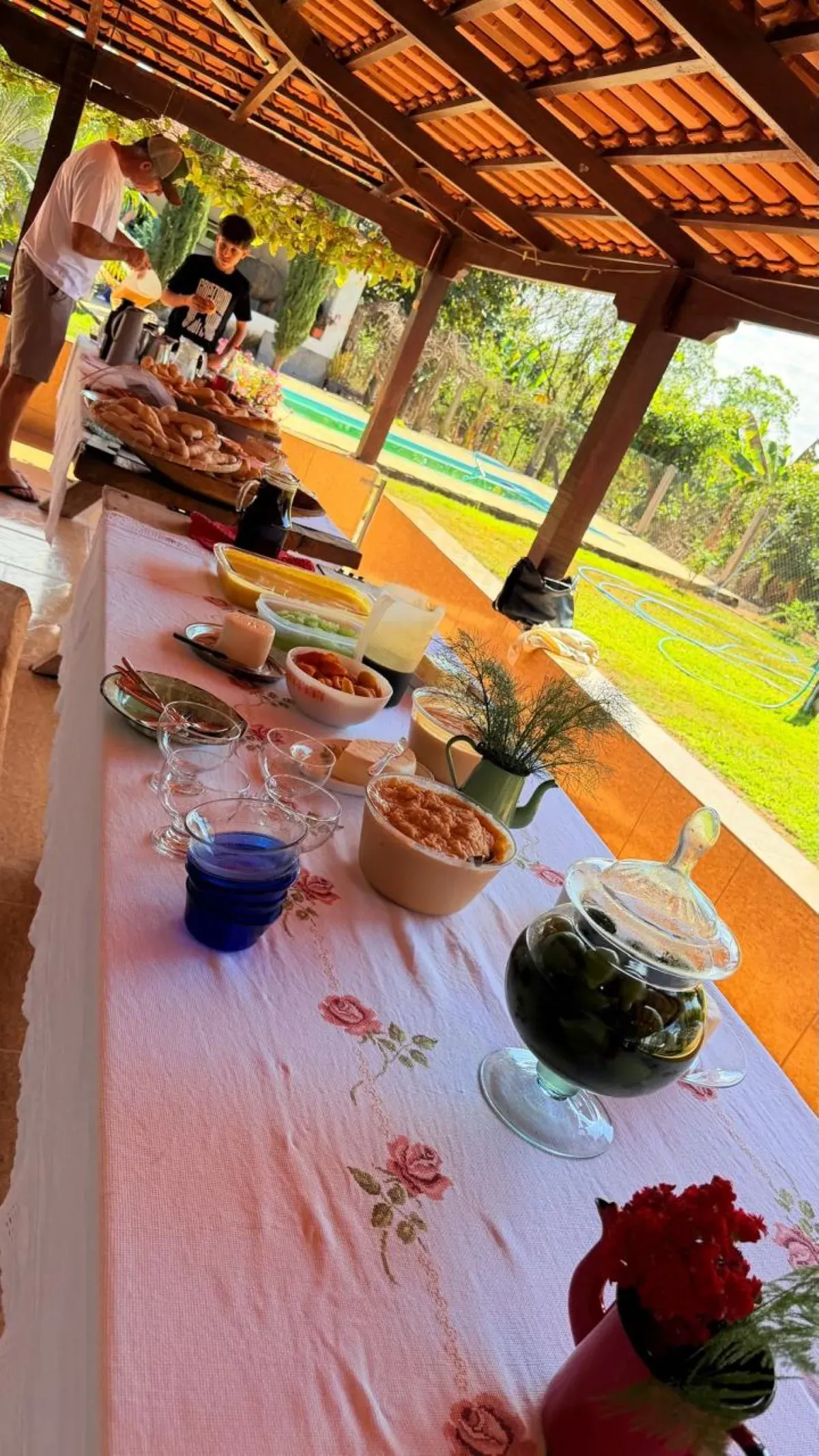 Tradição e afeto: Família de Itapecerica leva sabores da roça direto para o Centro do município