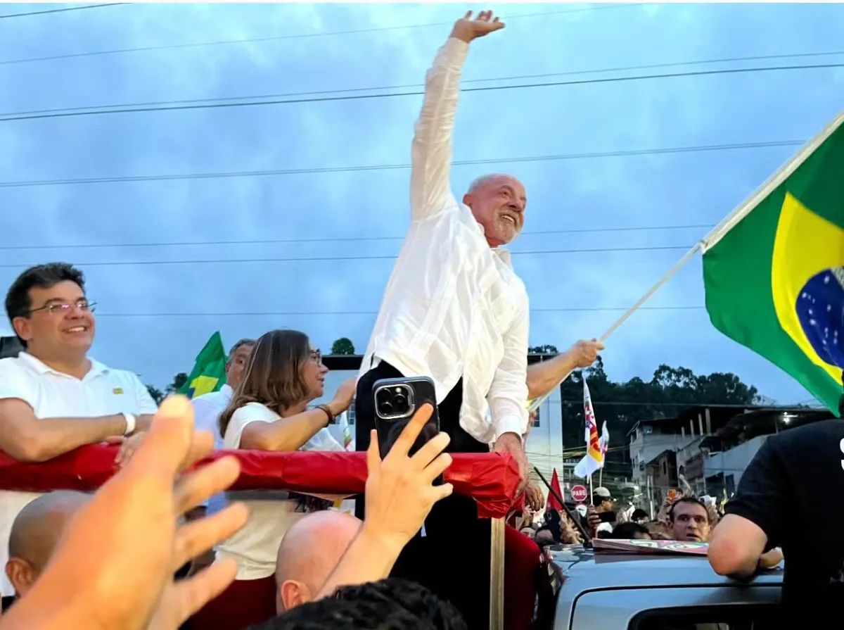 Lula assume compromisso de finalizar duplicação da BR-381 e rebatizar rodovia no Vale do Aço